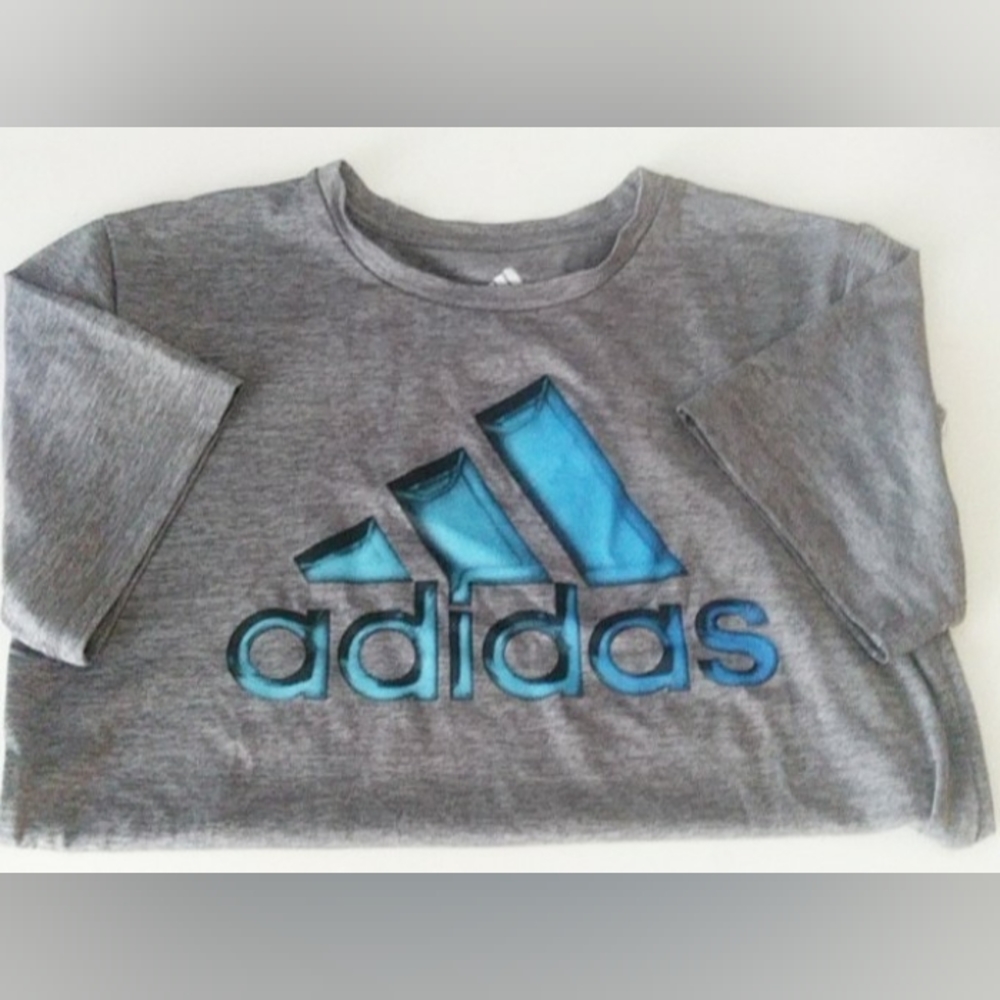 🌞 3 /$12 Boys Adidas Tee 🌞